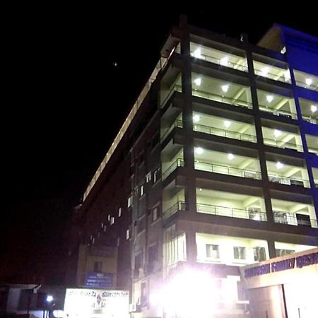 Hotel Santoshi Hometel Raichur ภายนอก รูปภาพ