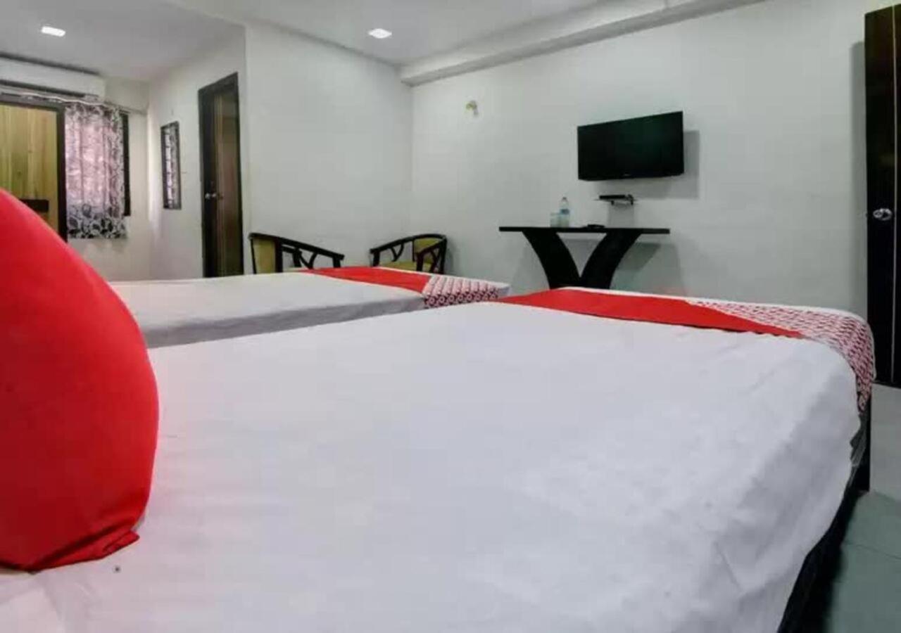Hotel Santoshi Hometel Raichur ภายนอก รูปภาพ